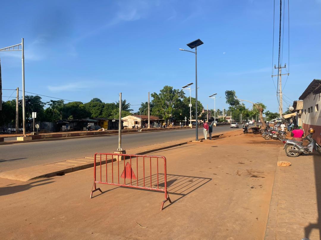 OFFRE FONCIÈRE DERRIÈRE L'ÉTABLISSEMENT HISTORIQUE DE OUIDAH ( Bertrand Dagnon )