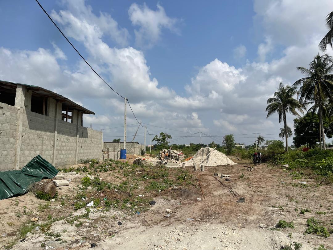 TERRAINS CONSTRUCTIBLES À ADOUNKO - CENTRE - Vue 4