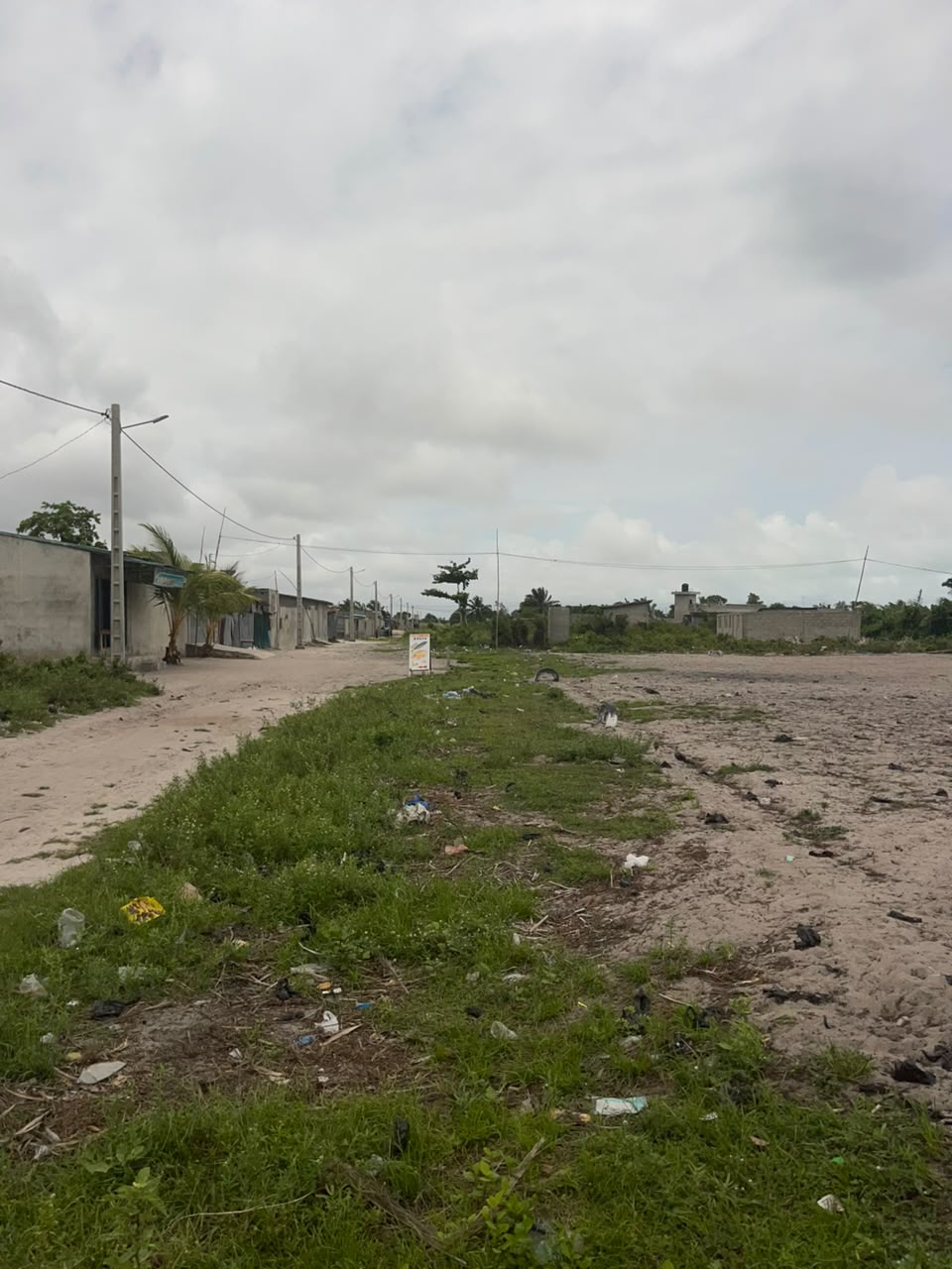 🏝️ ADOUNKO CENTRE : VENTE DE QUATRE 04 PARCELLES COLLÉS - Vue 5